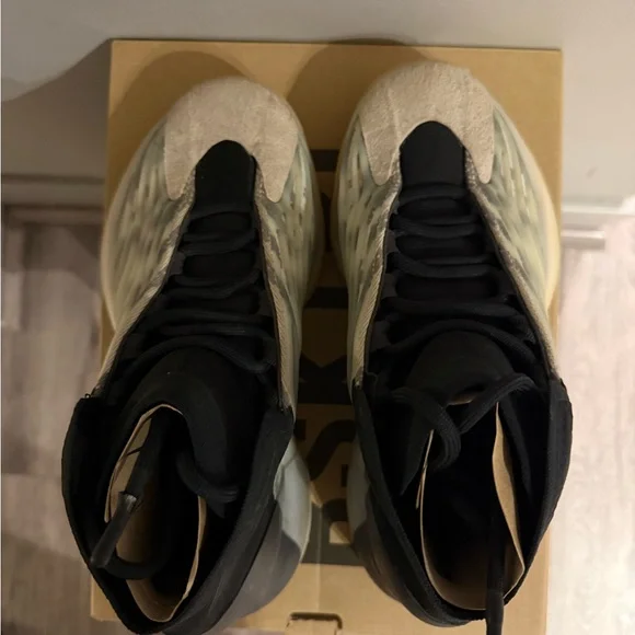 Yeezy Athletic Shoes in Black and Cream - Picture 4 of 8